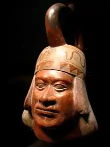 Vase-portrait mochica à anse en forme d'étrier - Musée du quai Branly - Paris - France.