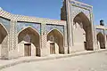 Cellules (côté cour principale) de la médersa Mohammed Rahim Khan à Khiva.