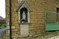 Statue de la Vierge dans le Bourg