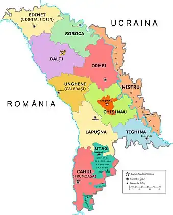 Les 11 județe de la république de Moldavie entre 1998 et 2003.