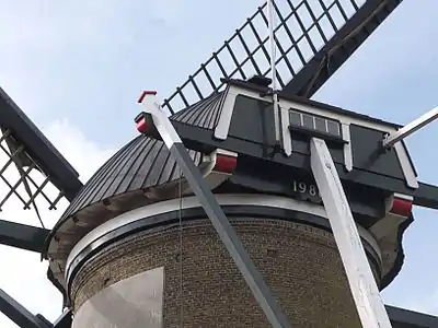 Calotte avec bardage  moulin Oog in 't Zeil