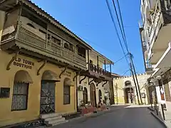 Quartier de la vieille ville de Mombasa, avec son architecture traditionnelle.