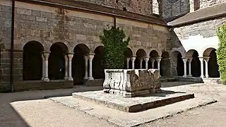 Le cloître du monastère.