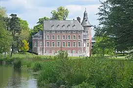 Le château de Monceau-sur-Sambre.