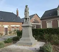 Le monument aux morts.