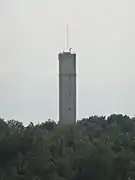 Château d'eau situé au sud du village.