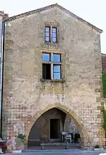 Maison à couvertPatrimoine d'Aquitaine - Les dossiers de l'inventaire : Maison, 30 rue Notre-Dame , place des Cornières