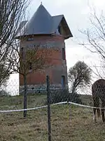 Le moulin de Mons en cours de restauration (mars 2014).