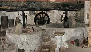 Anciens moulins communaux (moulins Lambert) à huile, foulon, blé, sur la Siagnole, Mons (Var)