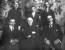 Louis Duchesne et des élèves à l'École française de Rome, en 1919-1920. Barthélemy Pocquet du Haut-Jussé est à droite.