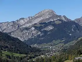 Mont Chauffé vu depuis Châtel.