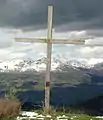 La croix de Théus au sommet du mont Colombis.