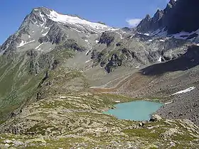 Vue depuis le bivouac Regondi-Gavazzi au sud-sud-ouest.