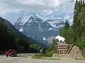 Mont Robson vu de l'entrée du parc provincial du Mont-Robson