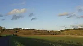 Vue du mont de Berru depuis le fort de la Pompelle (sud)