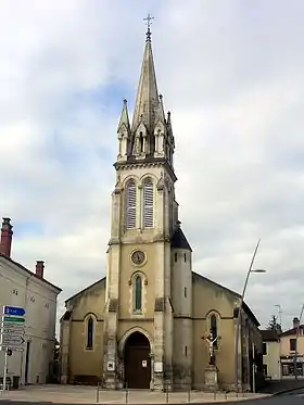 Façade de l'église, vue du boulevard Ferdinand de Candau