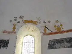 Peintures à l'intérieur de l'église.