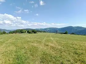 Le plateau de Suerme vu depuis le sommet en direction du sud.