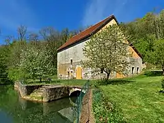 Le bâtiment du haut fourneau.