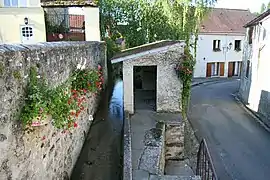 La Bernon et le lavoir.