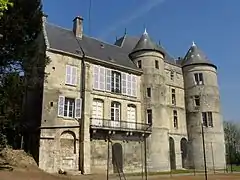 Château de Montataire.