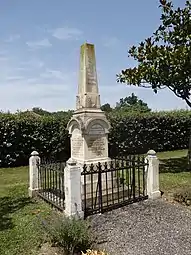 Le monument aux morts.