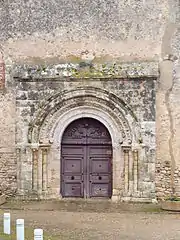 Porche de l'églisefaçade ouest - nord-ouest.