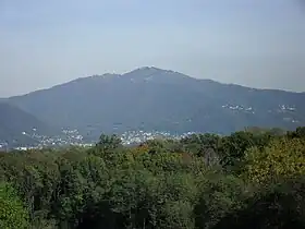 Vue du Monte Bisbino depuis le sud-ouest.