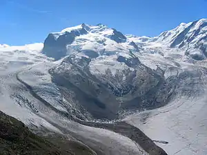 Le mont Rose (4 634 m).