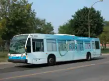 Un autobus Nova LFS de la Société de transport de Montréal.