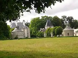 Photographie du château de la Haute-Touche.