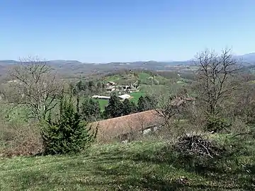 Le village vu depuis la Quère