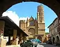 L'église Saint-Victor de Montesquieu-Volvestre possède un rare exemplaire de clocher à 16 côtés