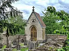 Chapelle du cimetière de la Marne.