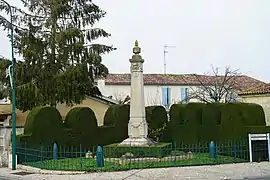 Le monument aux morts.