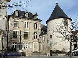 La maison Perrot de Saint-Angel.