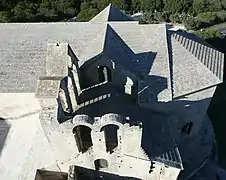 Toitures de l'abbatiale.