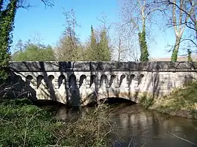 Façade sud du pont-canal