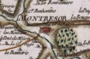 Vue d'un extrait d'une carte ancienne en couleurs montrant le plan d'une enceinte dans un décor stylisé.