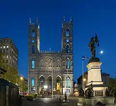 La basilique et le monument à Maisonneuve