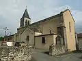 L'église et le cimetière à gauche.