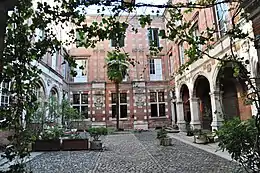 Cour de l'hôtel Thomas de Montval.