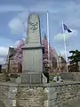 Le monument aux  morts.