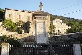 Monument aux morts.