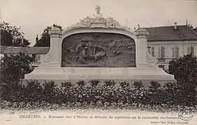 Monument à Louis Pasteur