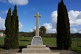 Monument au 2e bataillon du régiment du Devonshire, s'étant sacrifié lors de la bataille de l'Aisne (1918) pour stopper les Allemands.