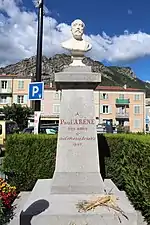 Buste de Paul Arène à Sisteron