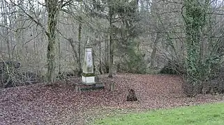 Le monument à François Augé.