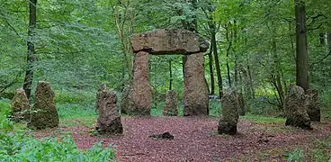 Mémorial aux onze gardes forestiers.