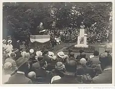 Monument Benjamin Godard à Taverny.